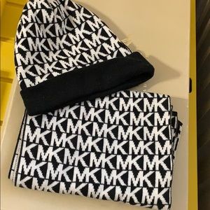 Micheal Kors hat and scarf set